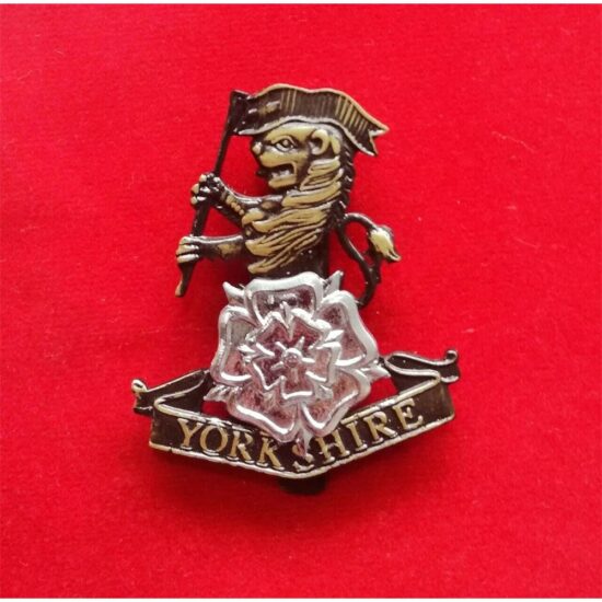 British-Army-YORKSHIRE-REGIMENT-Bronze-Metal-Military-NO2-Dress-Beret-Badge