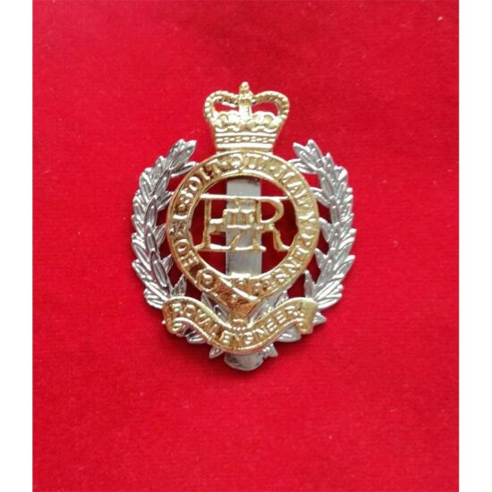 ROYAL-ENGINEERS-CRE-HEAVY-METAL-CAP-BADGE-BRITISH-ARMY-CORPS-ROYAL-ENGINEERS